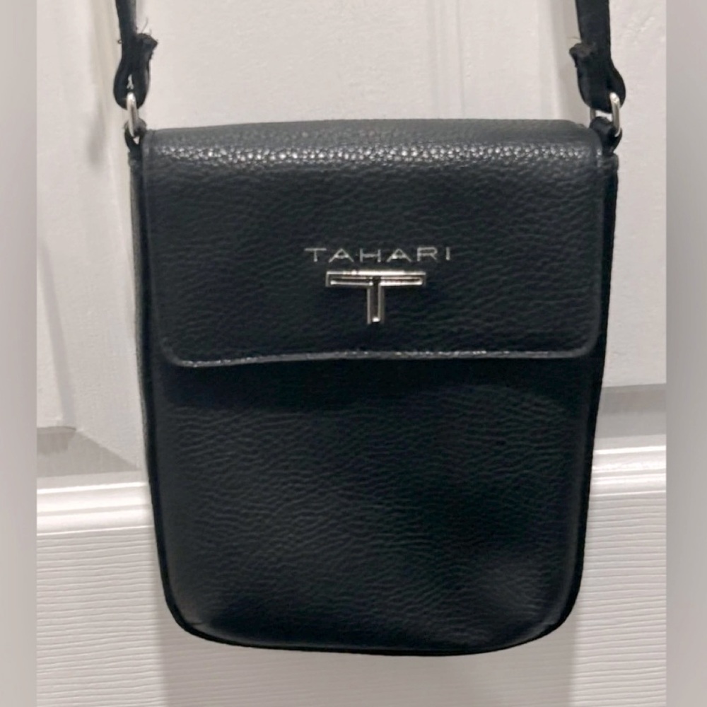 6/$25 Tahari Faux leather Black Crossbody Bag